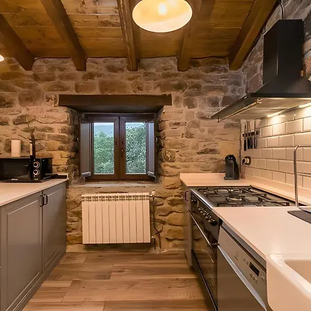 Chalet Pasiega El Ojal San Pedro Del Romeral
