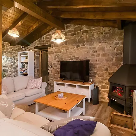Chalet Pasiega El Ojal San Pedro Del Romeral